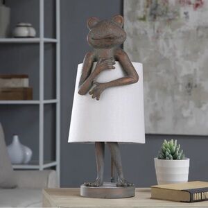 NIB Retired Frog Malta Resin Table Lamp
